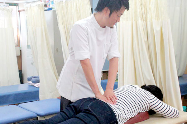 手技治療